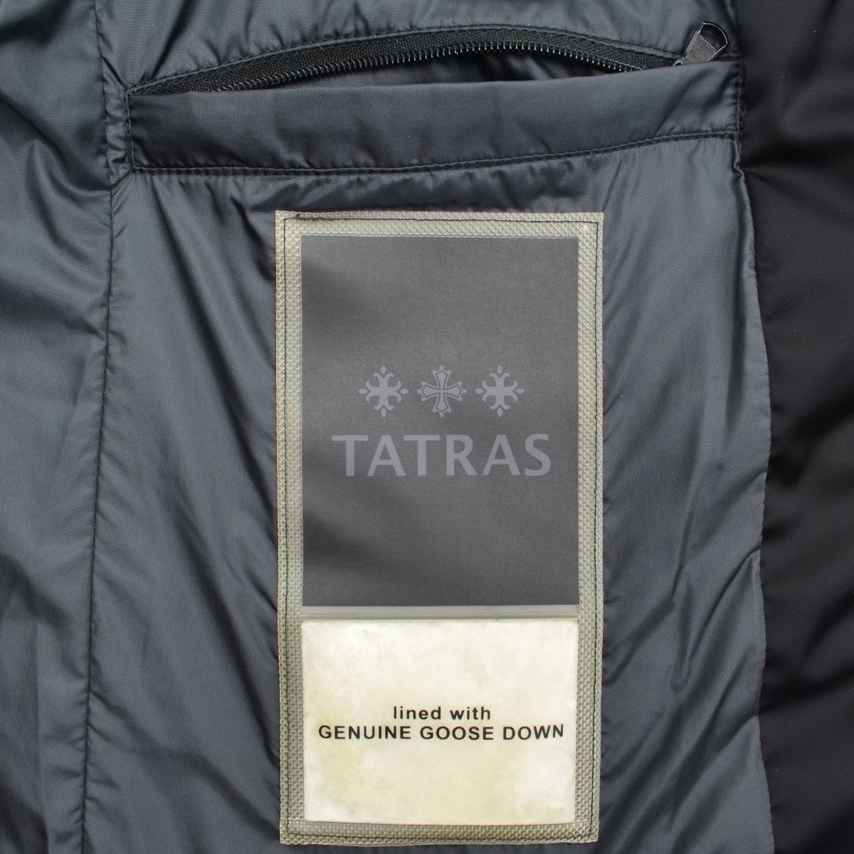 タトラス SPINOSA スピノサ ノーカラー ダウンジャケット ネイビー 02肩幅37cm