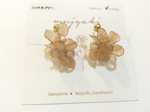 【ピアス変更可能】mujyaki お花のイヤリング