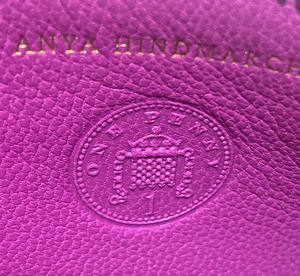 ANYA HINDMARCH アニヤハインドマーチ カードケース 5050925-201292