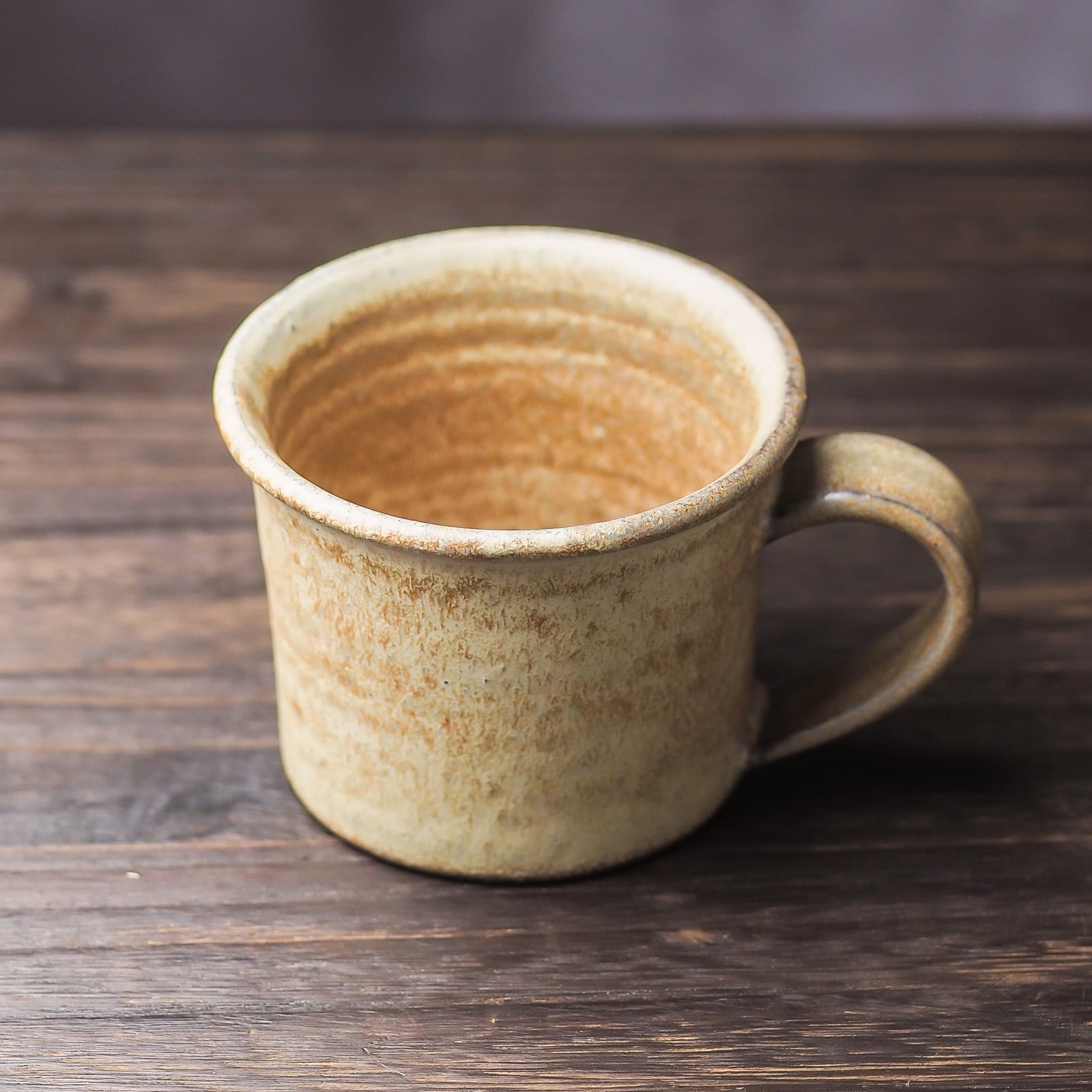 オレンジベージュ コーヒーカップ／安藤美和