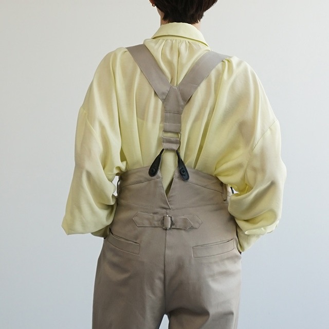 サスペンダーパンツ