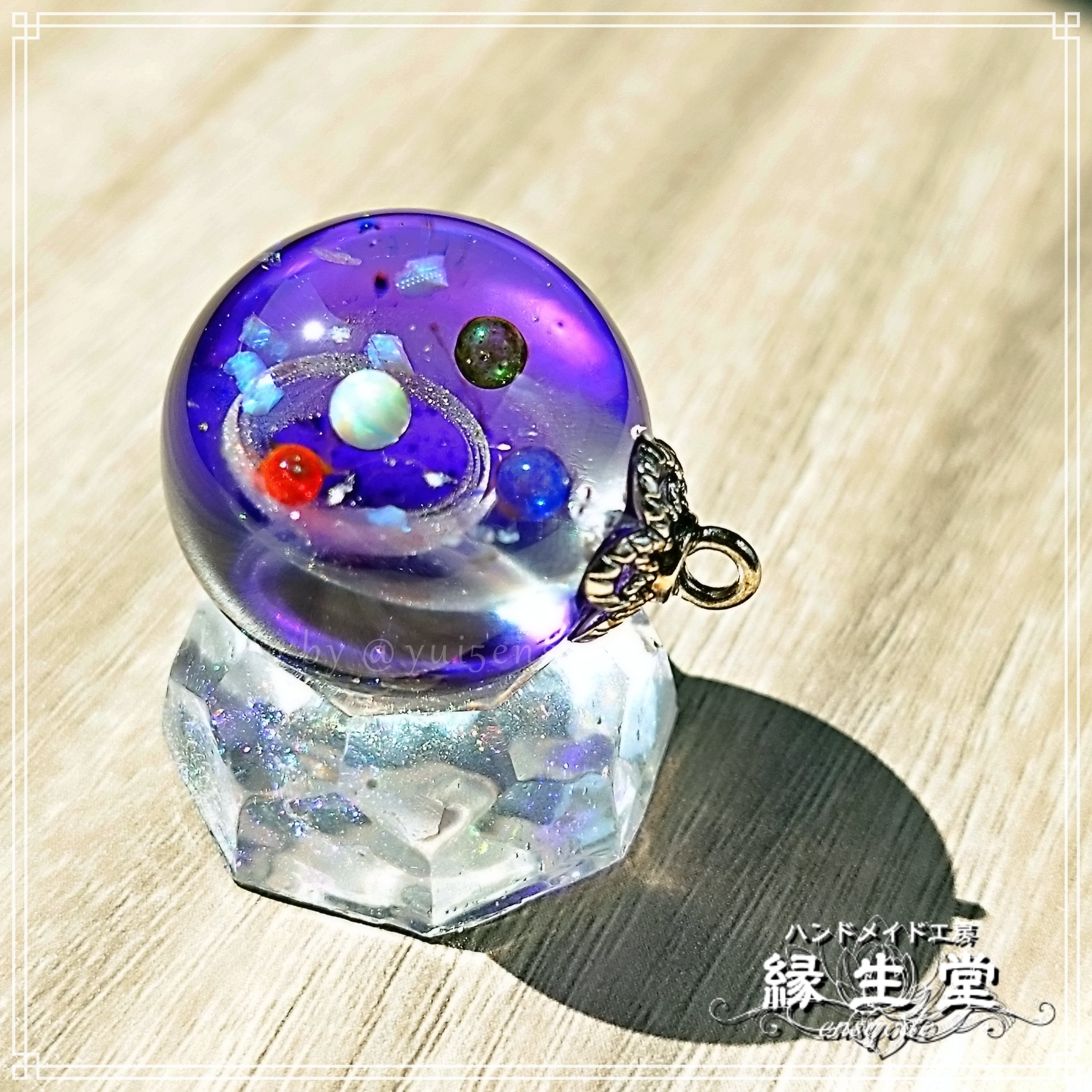 レジン宇宙玉・25mm 七彩 ～紫～ ネックレス | 縁生堂
