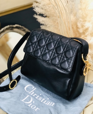 Christian Dior 　クリスチャン ディオール　カナージュ　Diorモチーフ　レザー　クロスボディ　ショルダーバッグ　ブラック　vintage　ヴィンテージ　オールド　hh7x7v