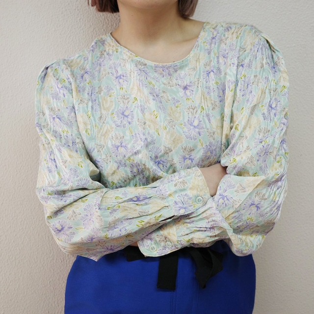 Spring Floral Pattern Shirt