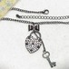 Betsey Johnson  キー＆ロックのペンダントネックレス　アクセサリーのセール通販 10254N