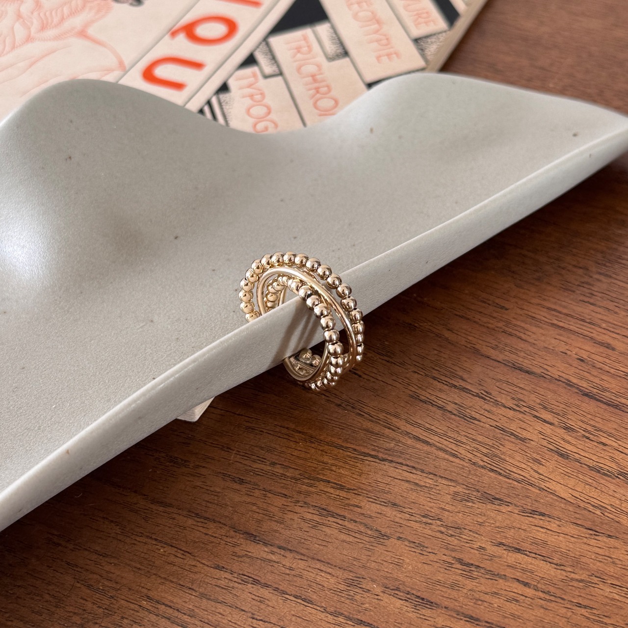 tangled ball cuff ring/gold