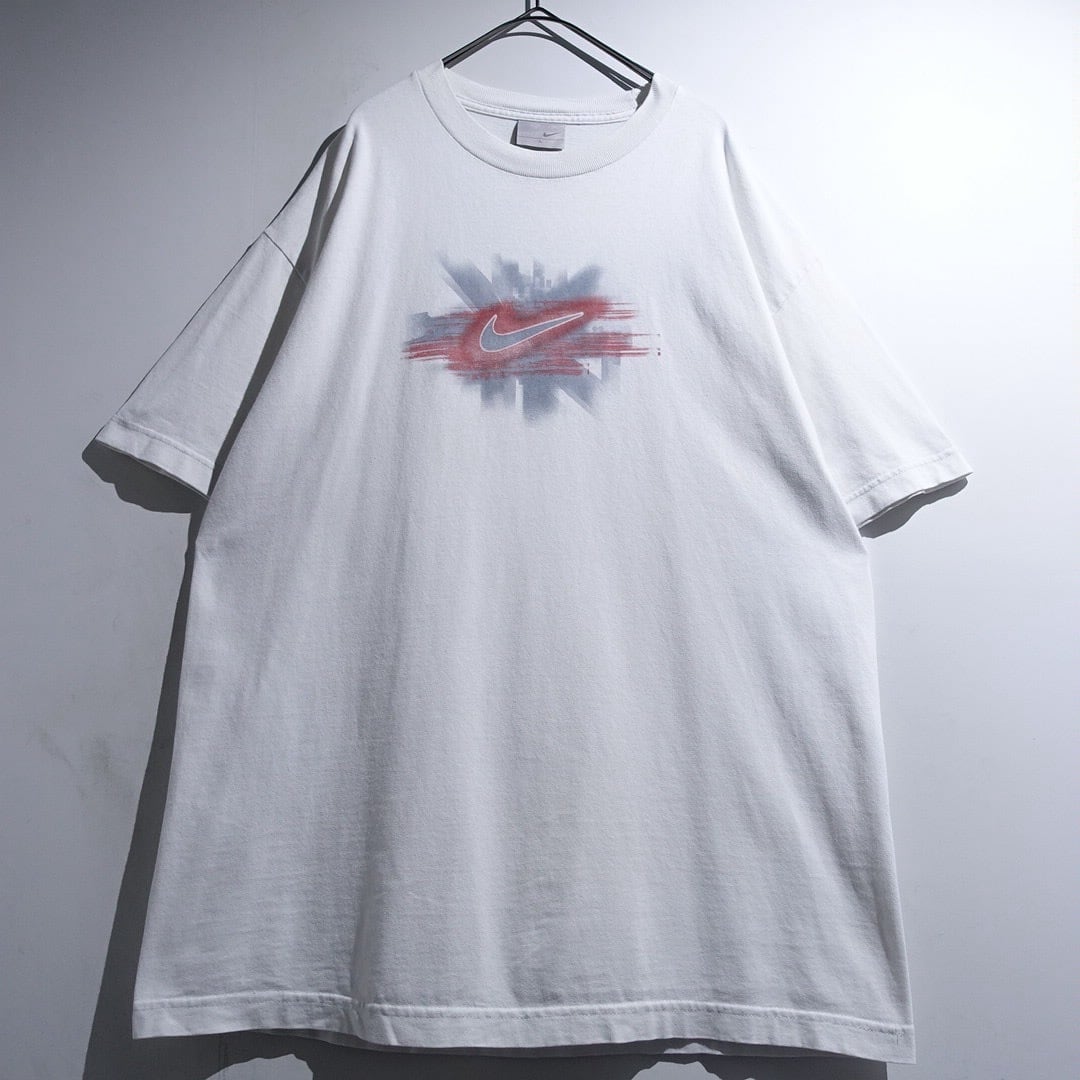 90s "NIKE" White Logo Print Design T-Shirt