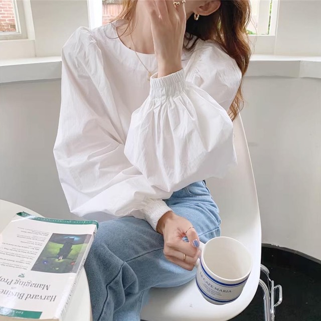 ボリュームパフスリーブブラウス♢全2色　10496