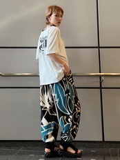 Tribe　ボタニカル柄バルーンパンツ