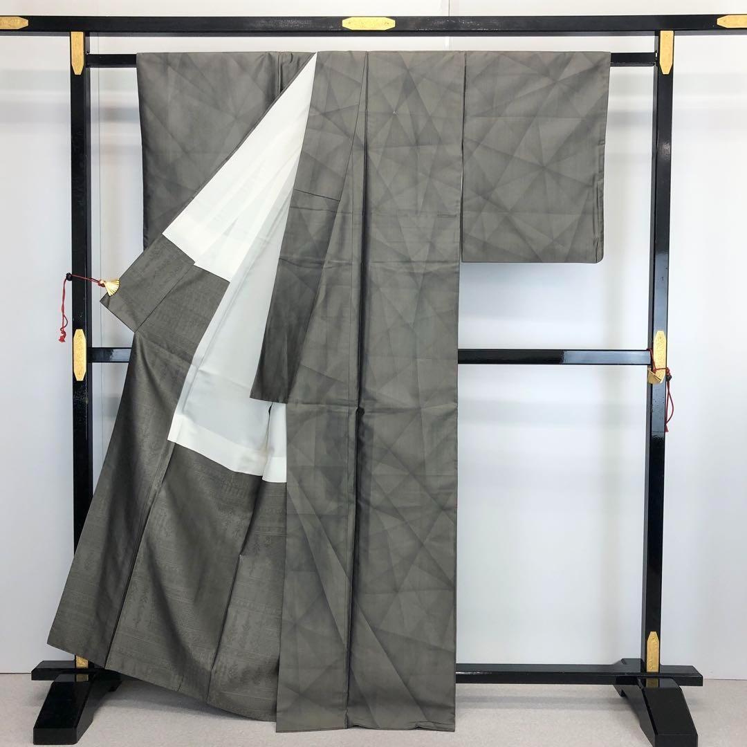 紬着物 幾何学模様 左胸に星模様 薄消炭色 トールサイズ K-3691  