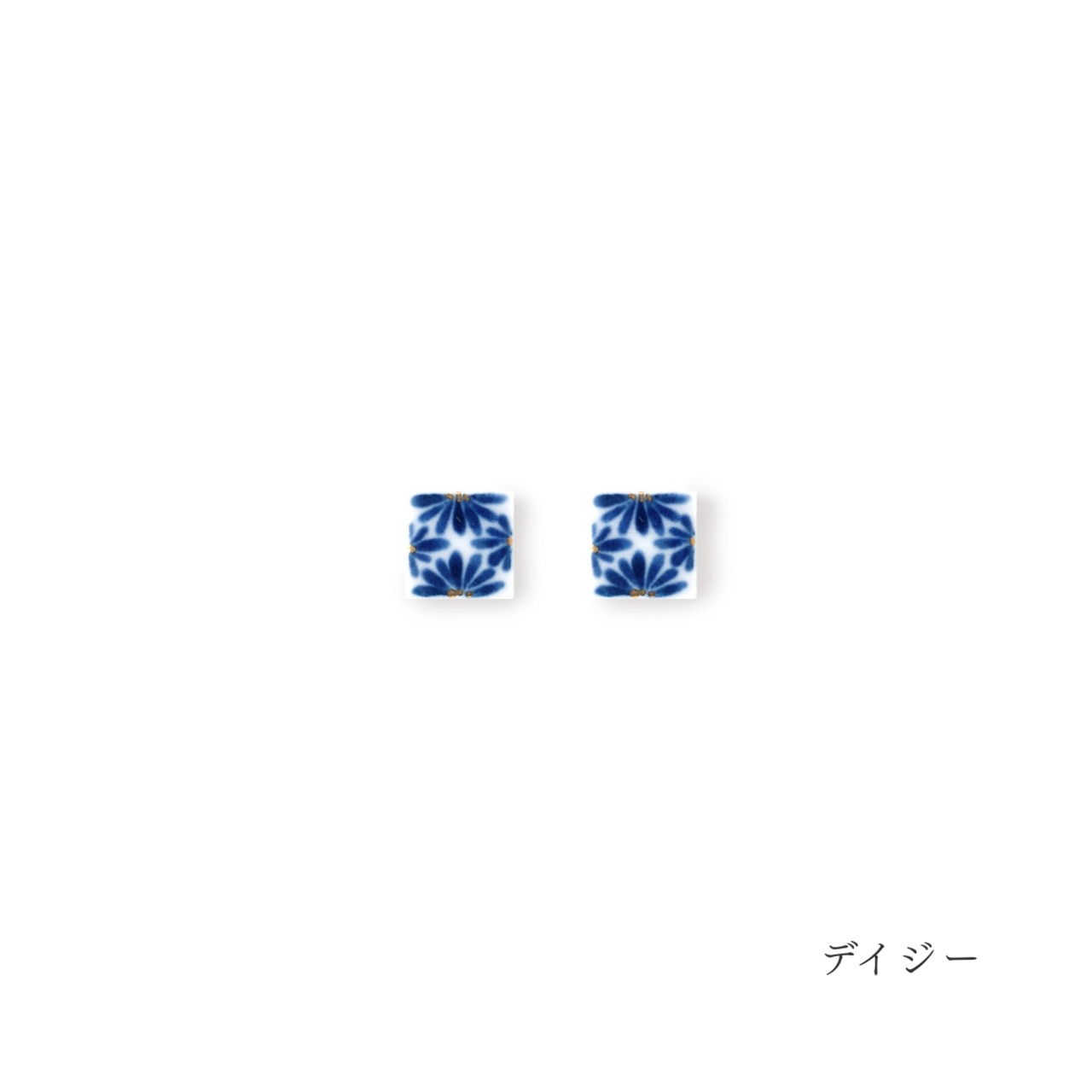 手描きの小さなタイル　ピアス/イヤリング