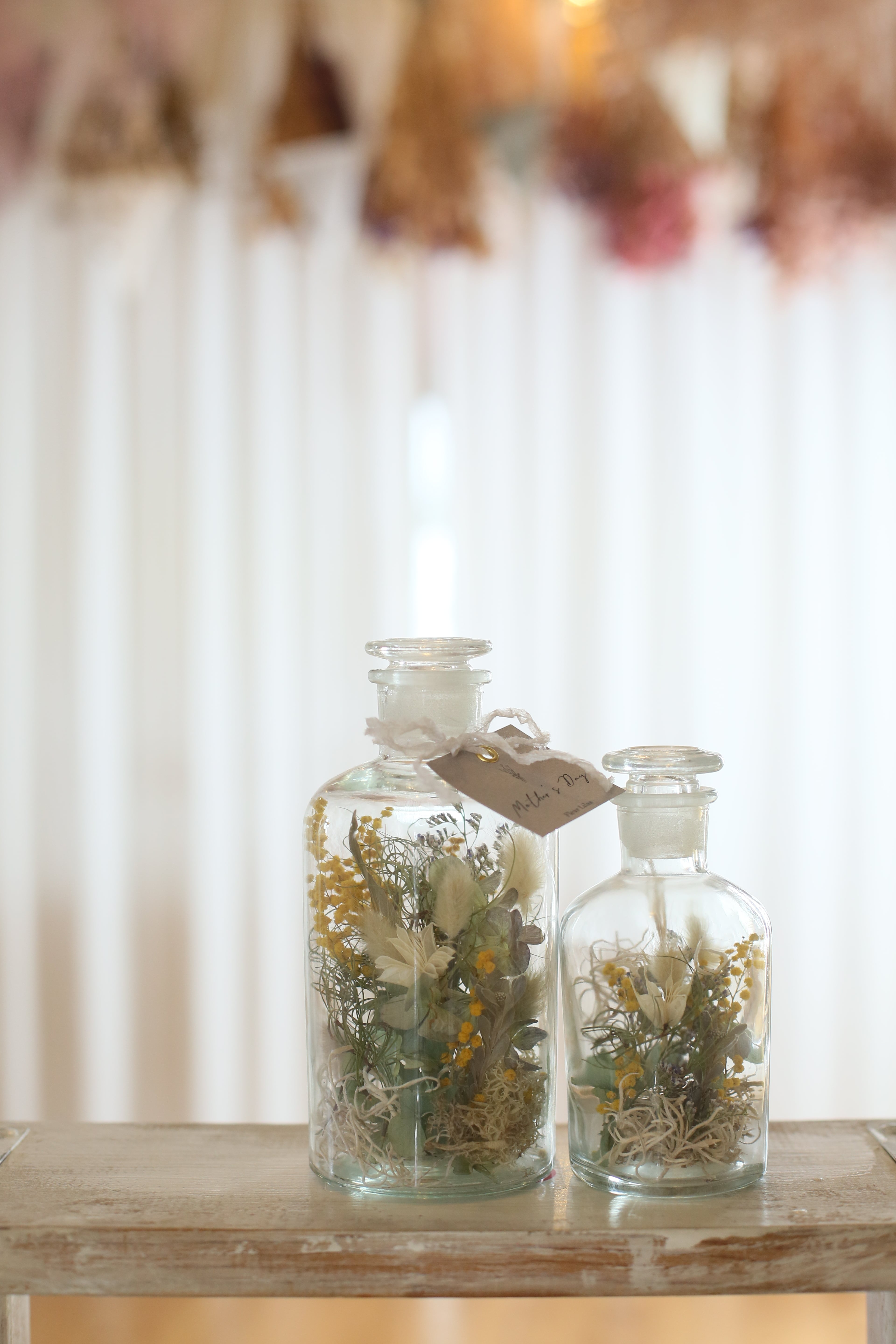 ドライフラワーアレンジメント ガラスジャー ガラスジャーのドライフラワーアレンジ | 横浜市のフラワー