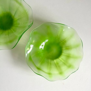 【50399】グリーンのガラスの器(1個)/ Green Glass Plate