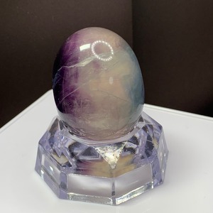 141.可愛い色合い♪フローライトたまご 台座付き