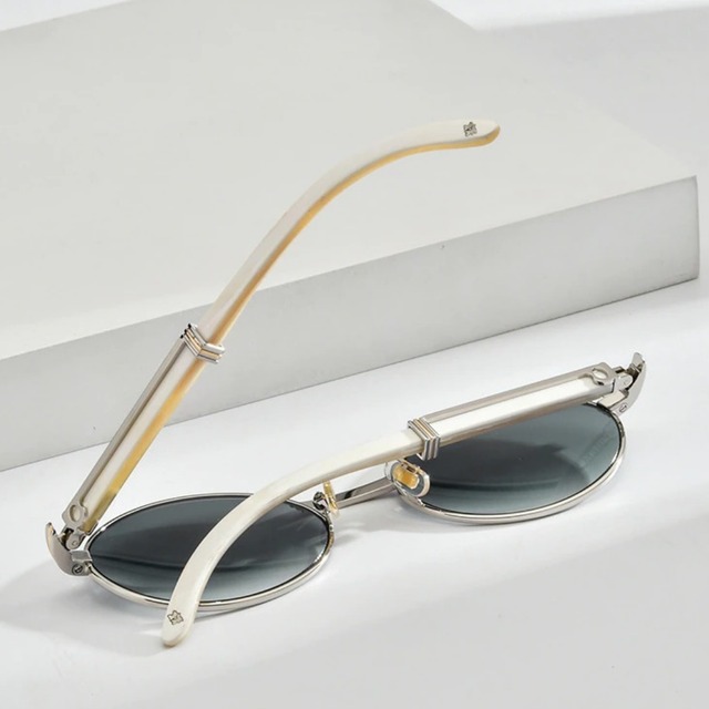【TR0355】Buffalo Horn Luxury Oval Sunglasses