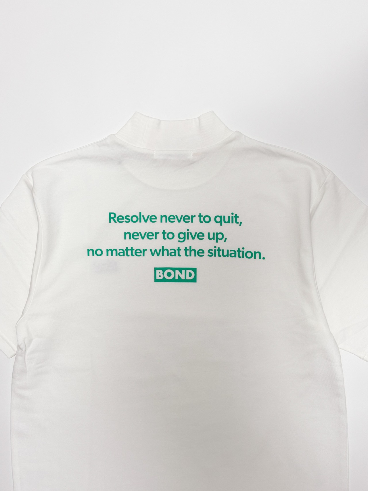 SMALL BOX S/S MOCK NECK WHITE