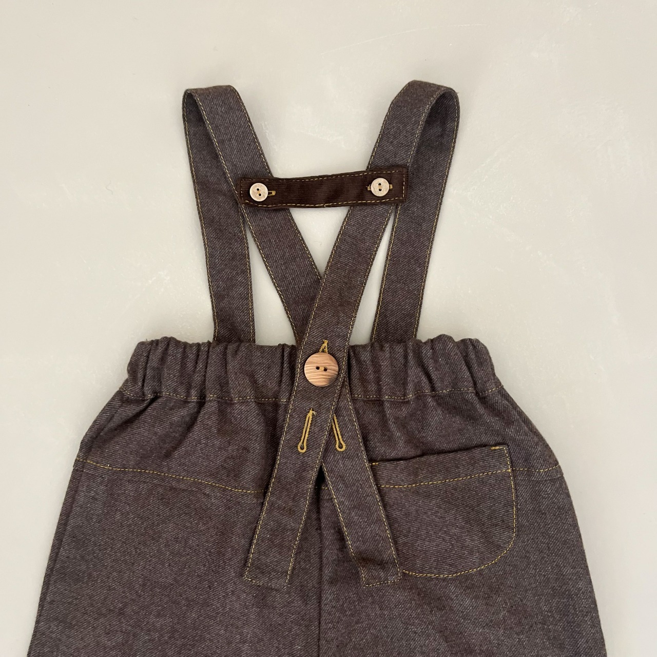 HELLOLUPO　BROOKS TROUSERS - Bear