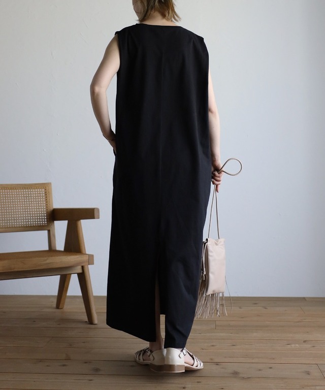 接触冷感コットンノースリワンピース