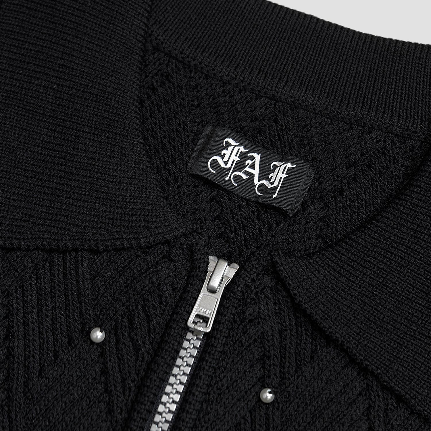 UNEEK BASEMNT - Discover independent style.