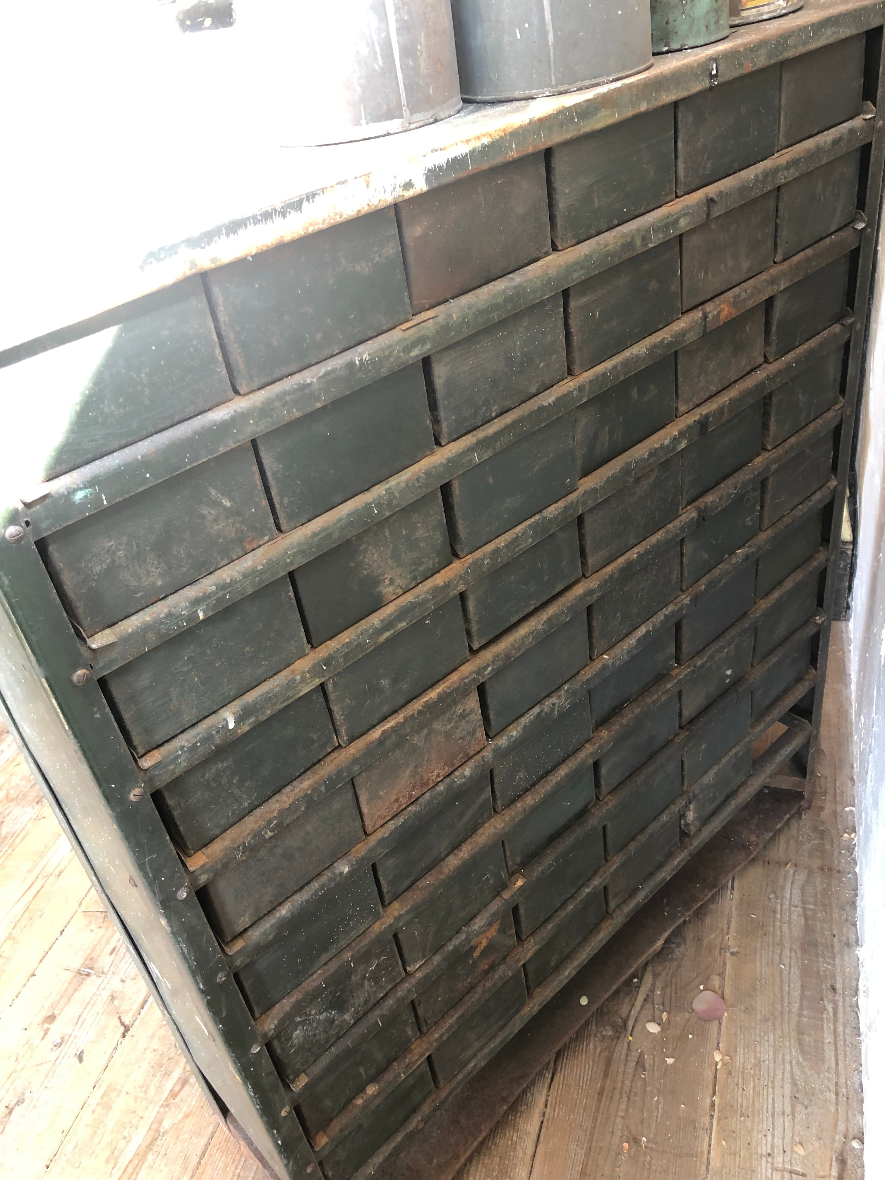 インダストリアル イギリス54段メタルラック | Brocante de La