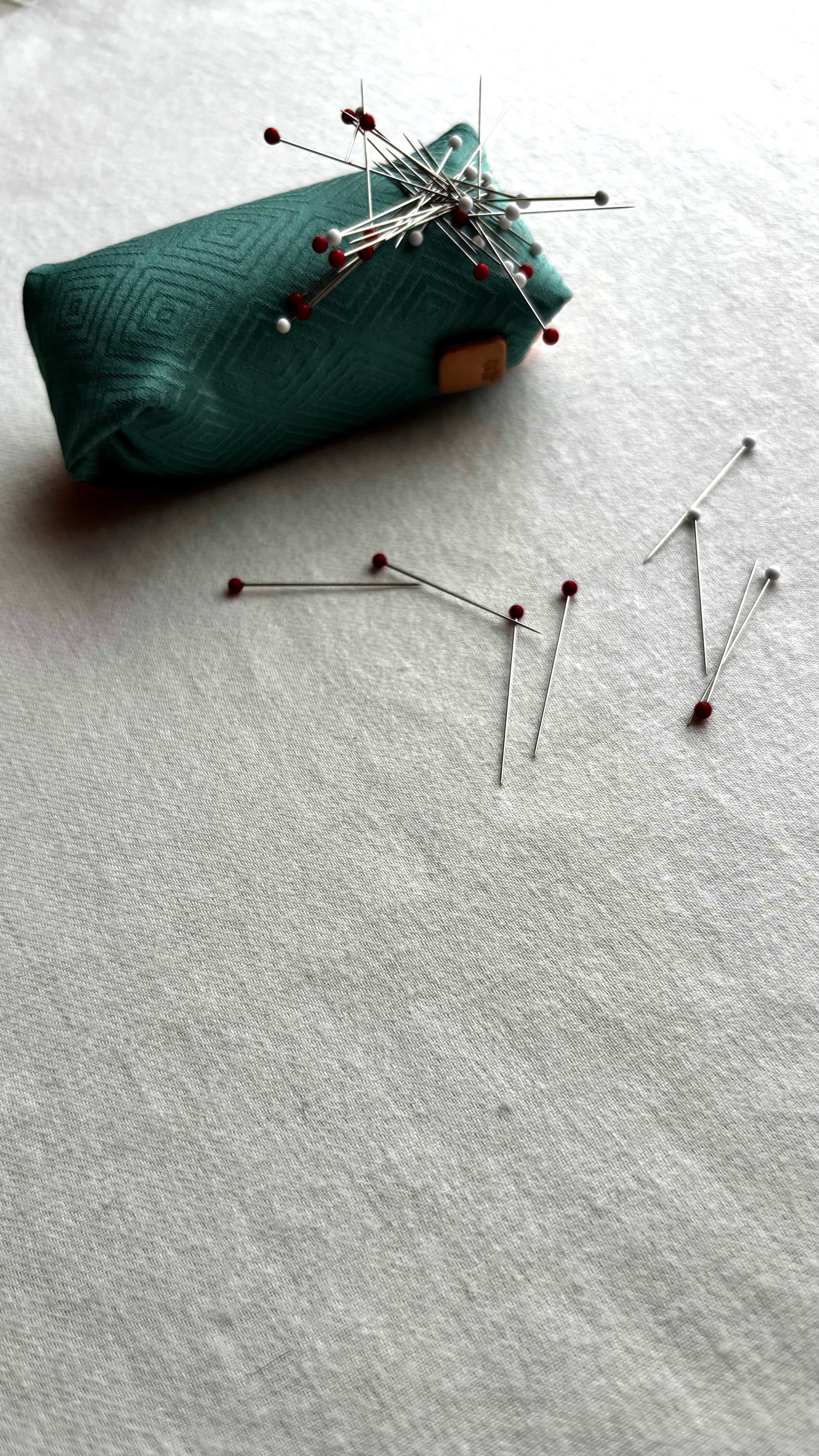 針を刺さない、針を刺す。両方出来るピンクッション 針山 | otokoto