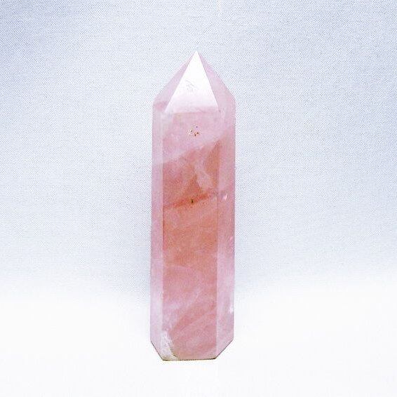 ローズクォーツ 六角柱 ポイント 置物 一点物 142-10350