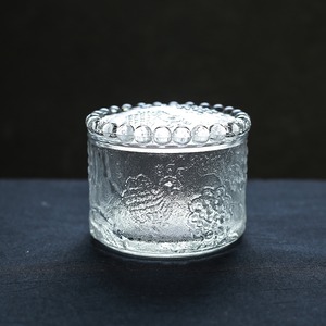 雫の冠が美しい、ガラスの小物入れ 5