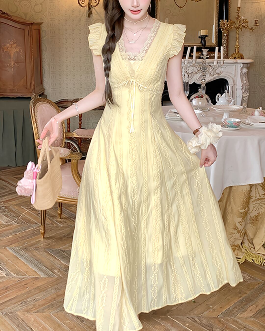 イエローVネックレースフライスリーブワンピース 2507008