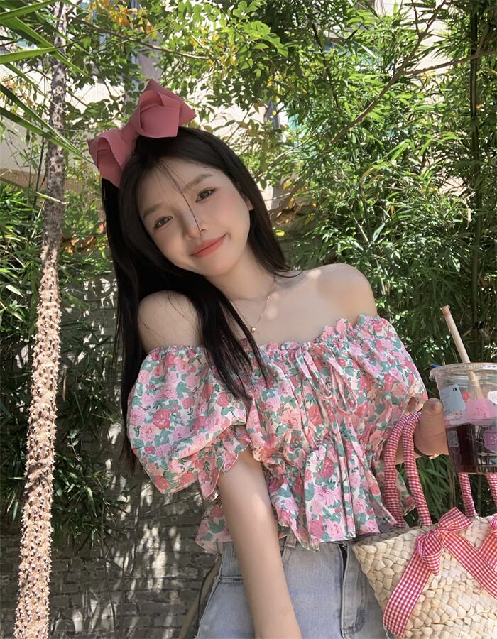 初回送料無料パフスリーブTシャツレディースファション服トップス