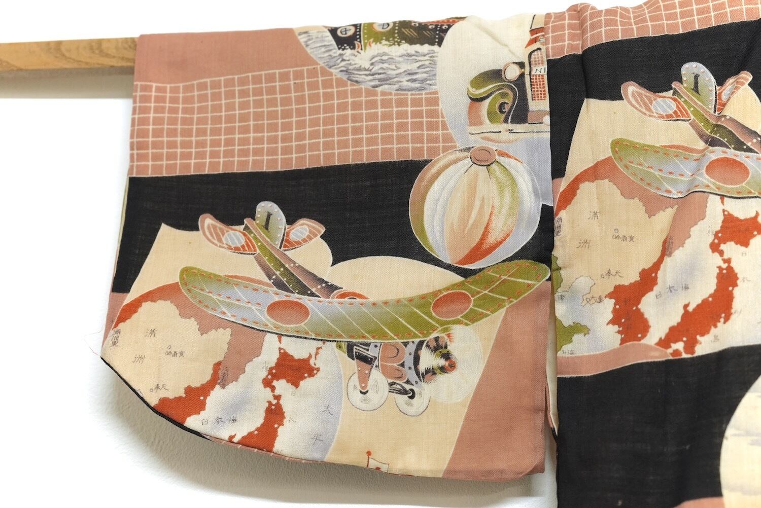 4289 こども着物 戦争柄 満州 戦艦 飛行機 背守り モスリン（ウール