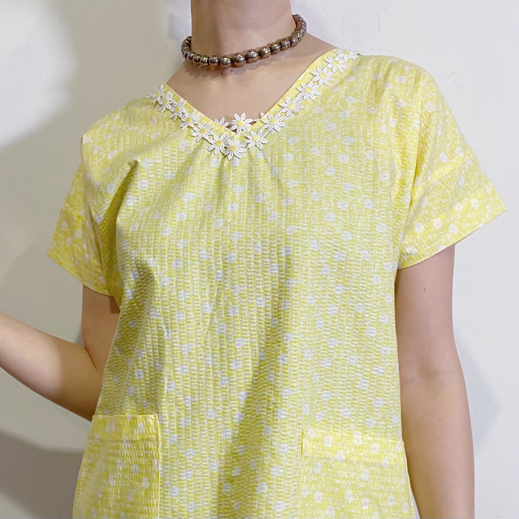 70s yellow flower appliqué tunic top【066】 LEMON
