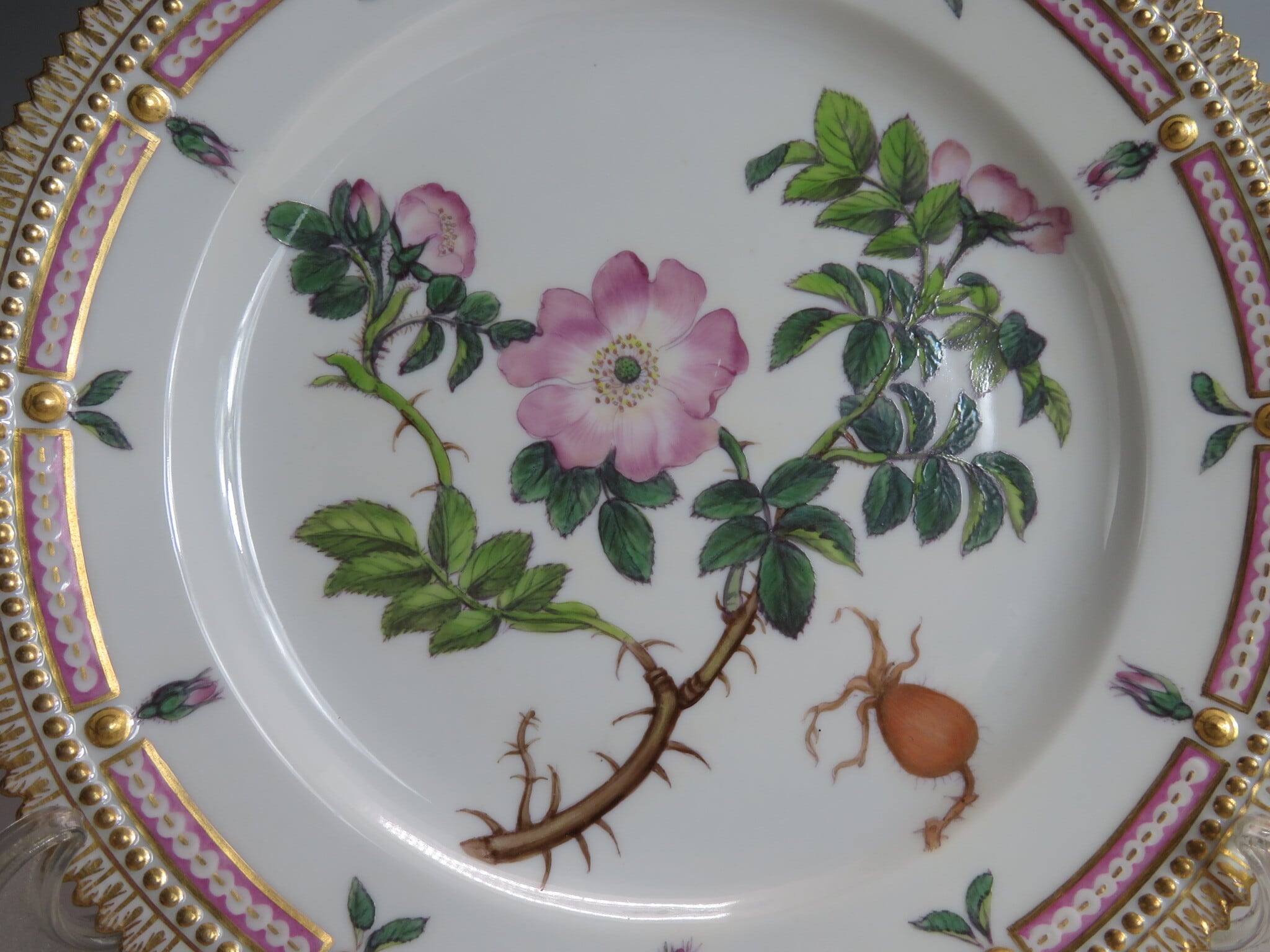 ロイヤルコペンハーゲン フローラダニカ プレート | crescendo