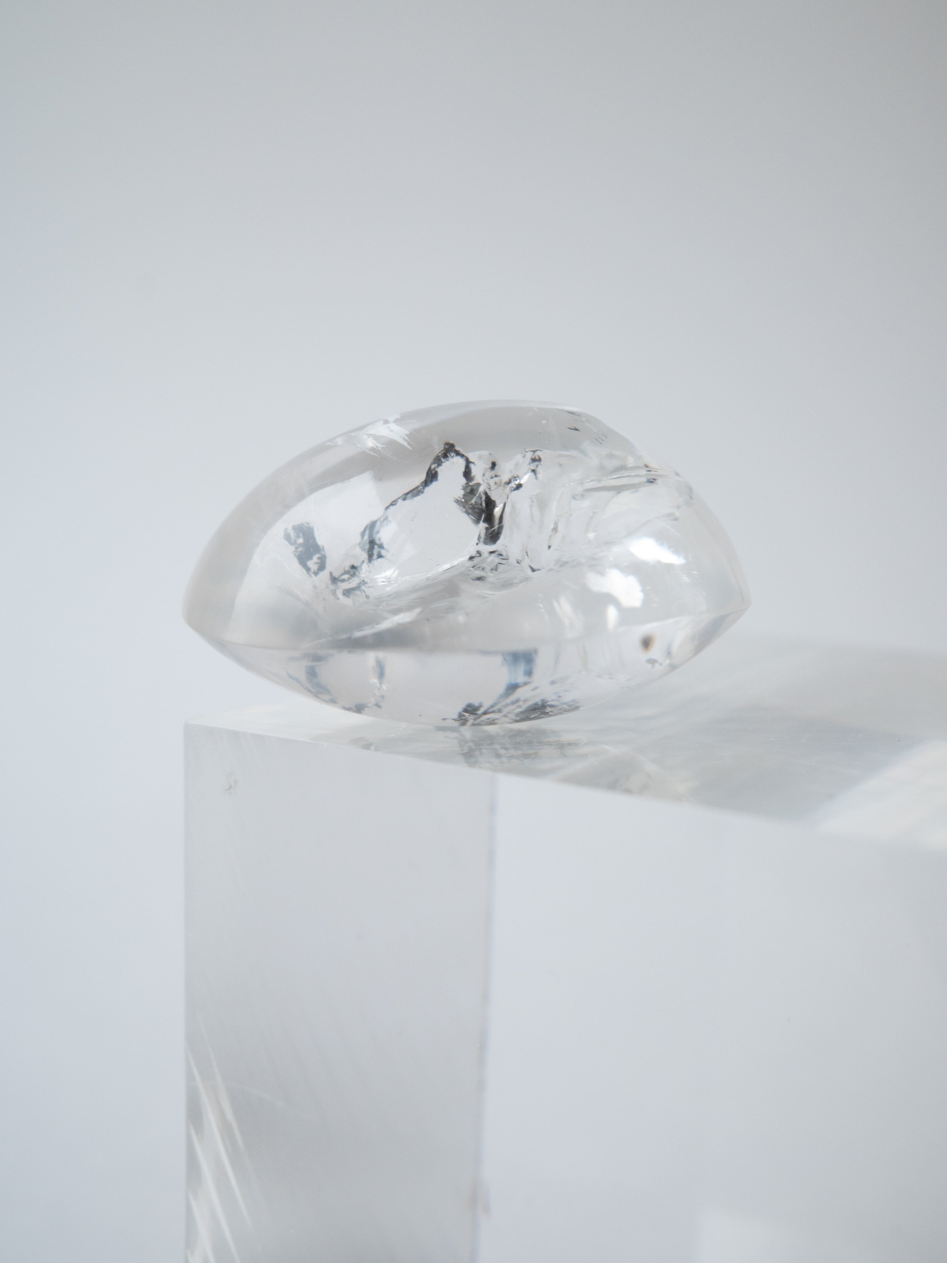 水入り水晶 / エンハイドロクォーツ- b02 | SELSHA