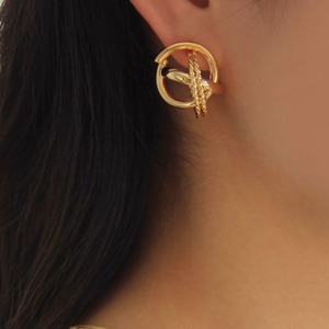 ゴールドリングピアス　24087