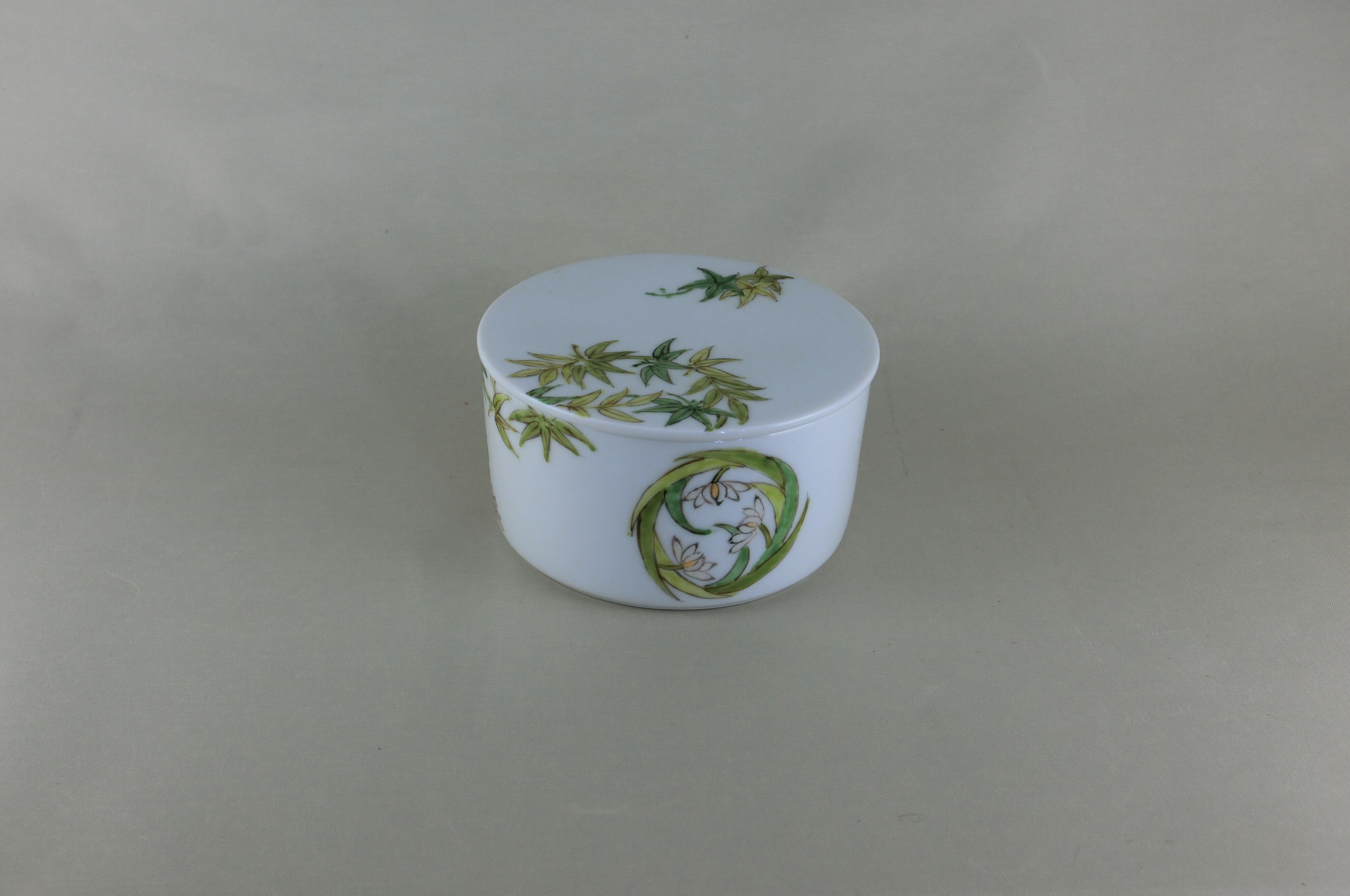 四君子　蓋物（しのえ工房）