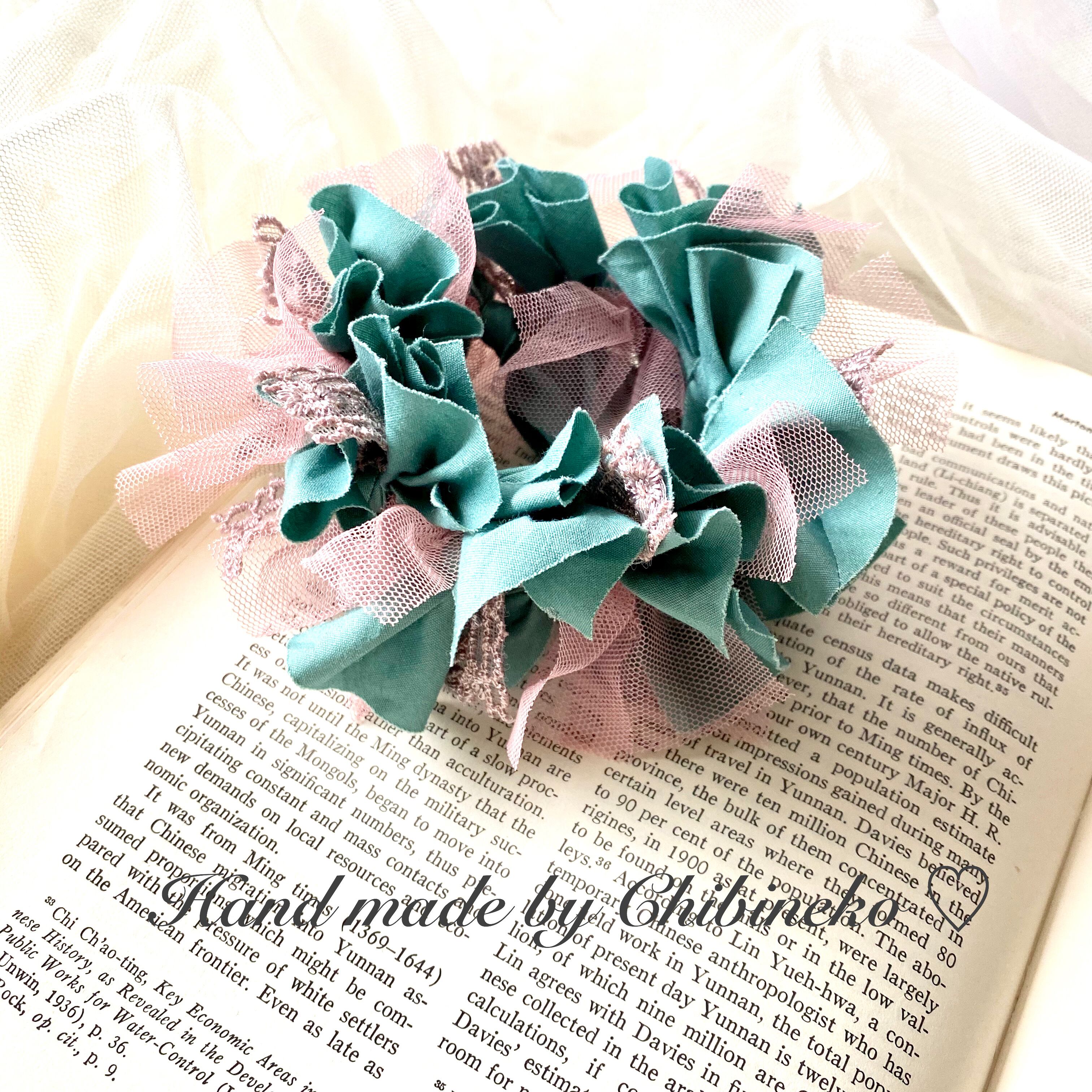 紅藤色の引き揃え糸のシュシュ♡ | Chibineko浪漫工房