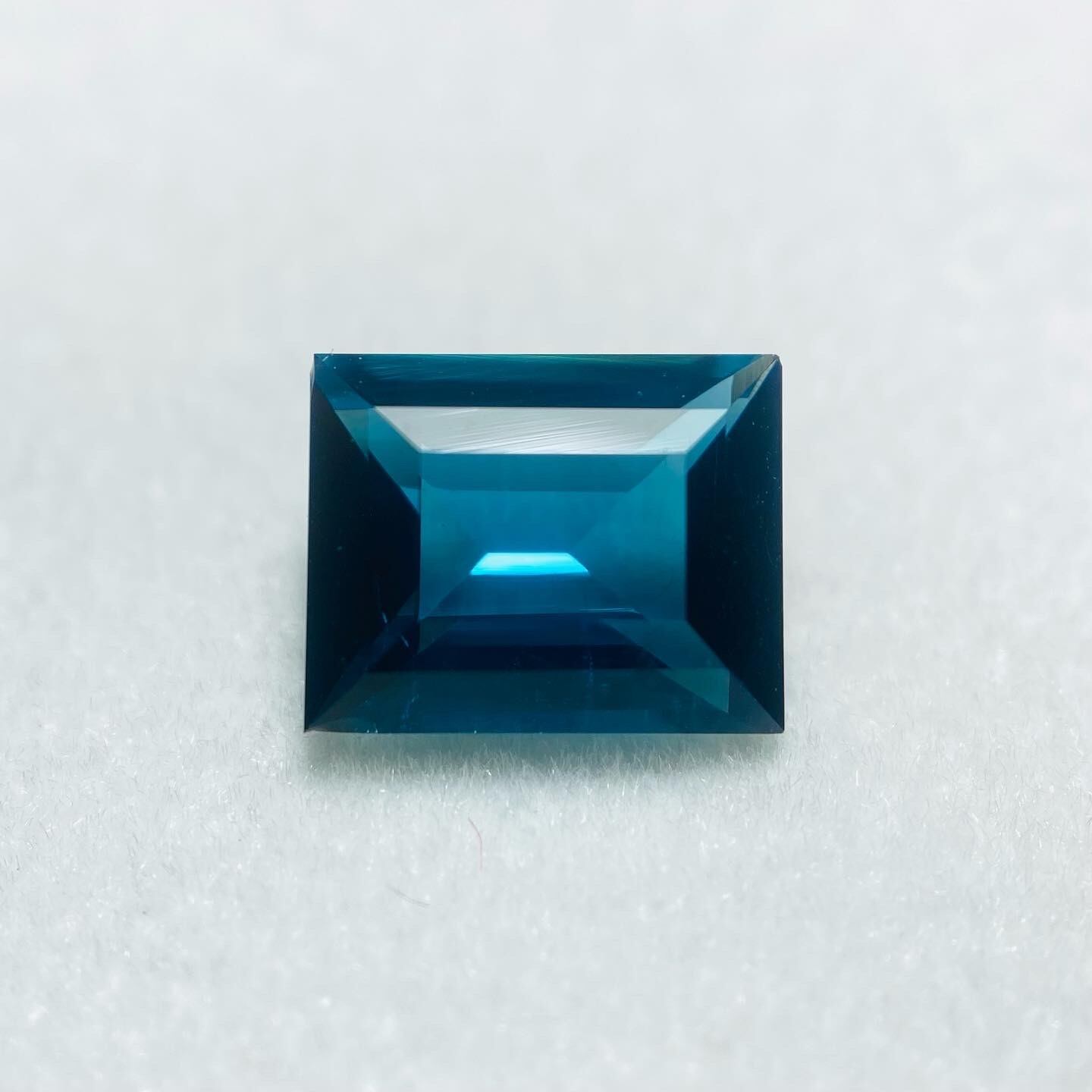 紺碧×ネオンブルーなトルマリン