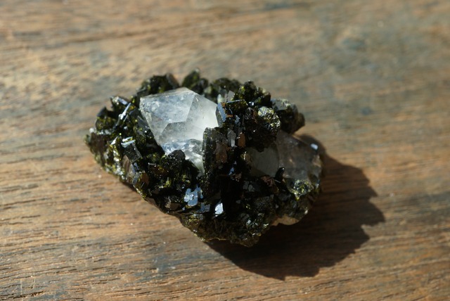 トルコ産エピドート/クォーツ ① Epidote / Quartz 1559