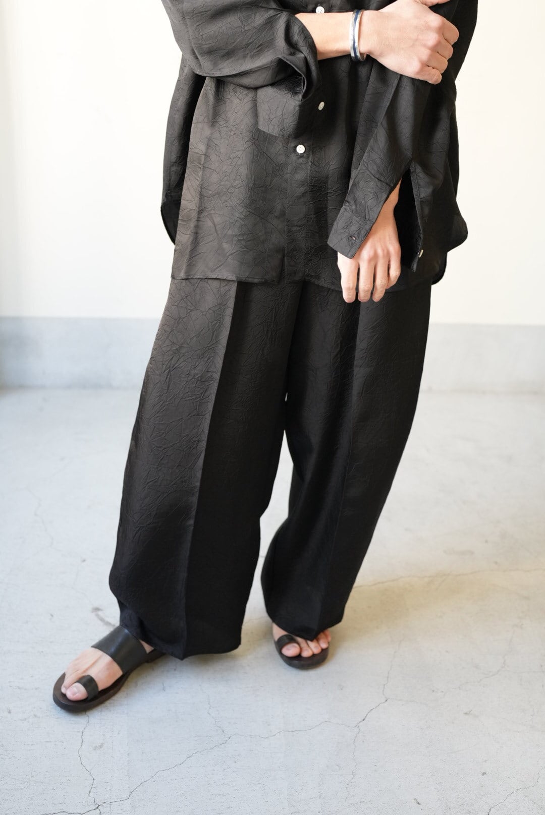 Cristaseya OVERSIZED PYJAMA PANTS BLACK | TOMMY'S KURAMAE