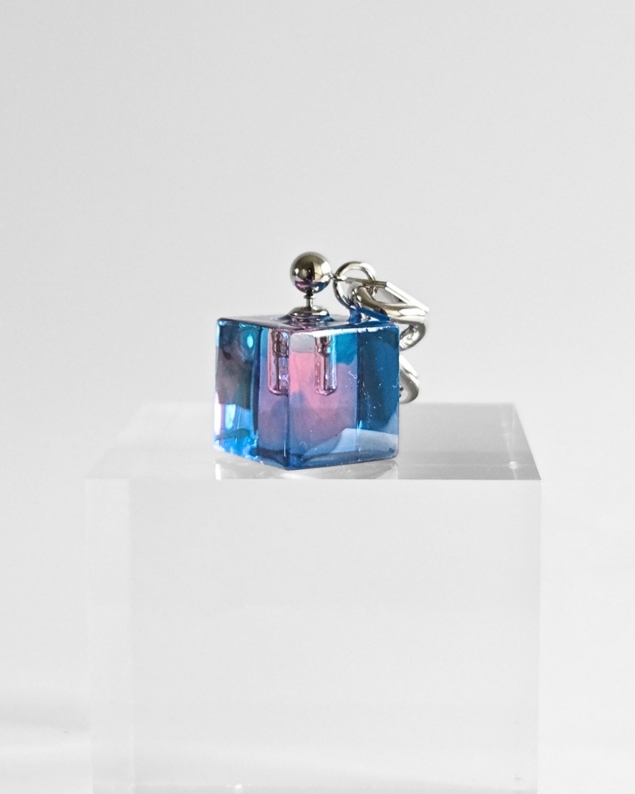 BOLD CUBE. [blue&pink] - 2