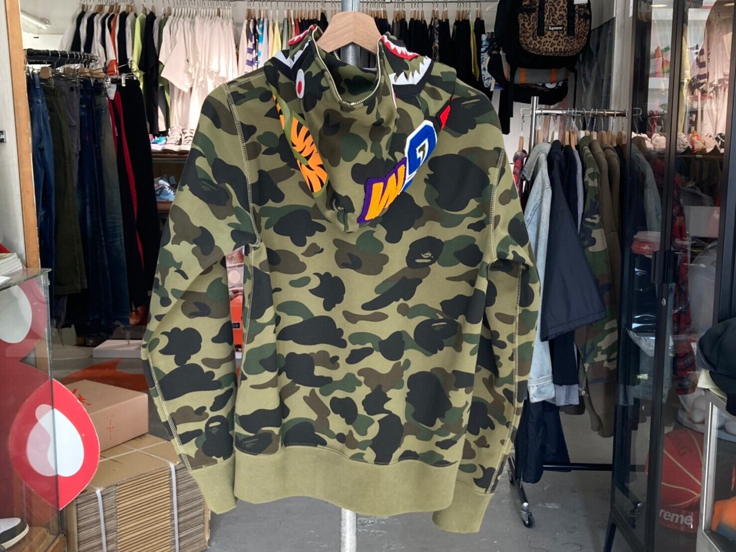 A BATHING APE WINDSTOPPER 1ST CAMO SHARK FULL ZIP HOODIE MEDIUM 273063 |  BRAND BUYERS OSAKA