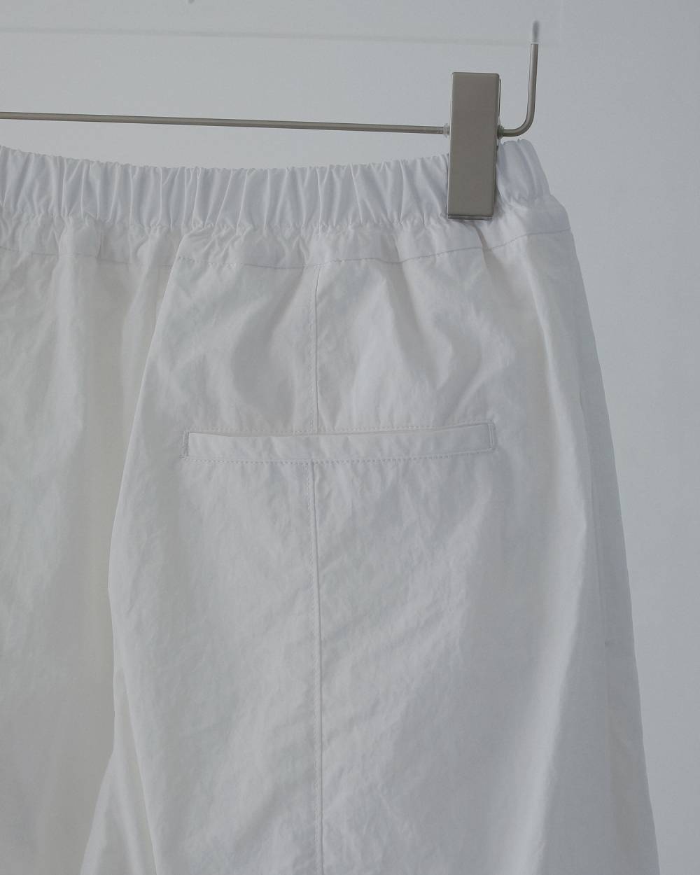 anuke】Volumetuck Cocoon Pants | LASHIC