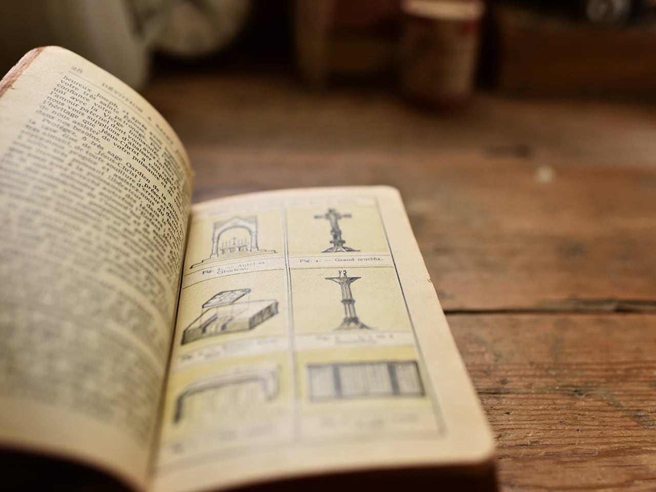 フランスの古い聖書&プレート&ポストカード