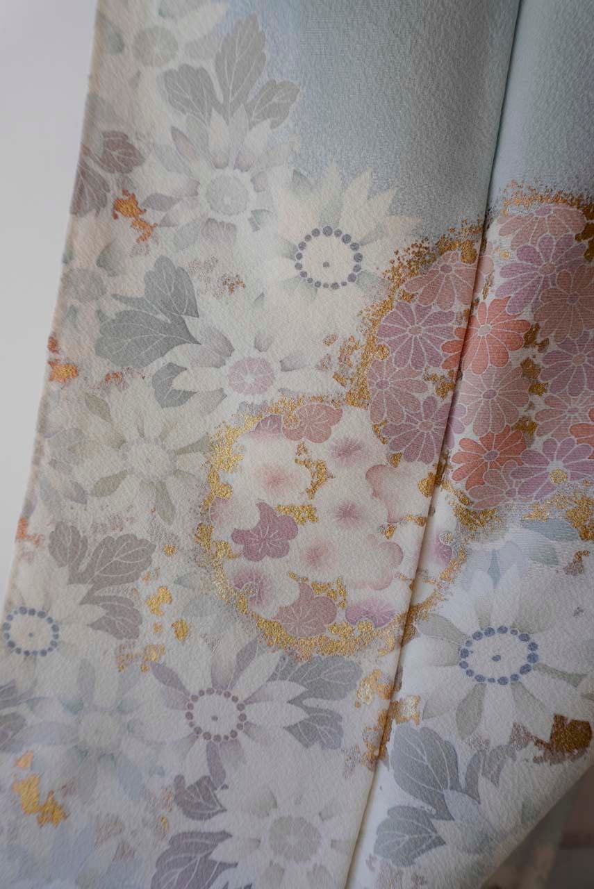 袷】水色地 雪輪に四季草花文 訪問着 | 大山キモノ・ちぇらうなぼるた