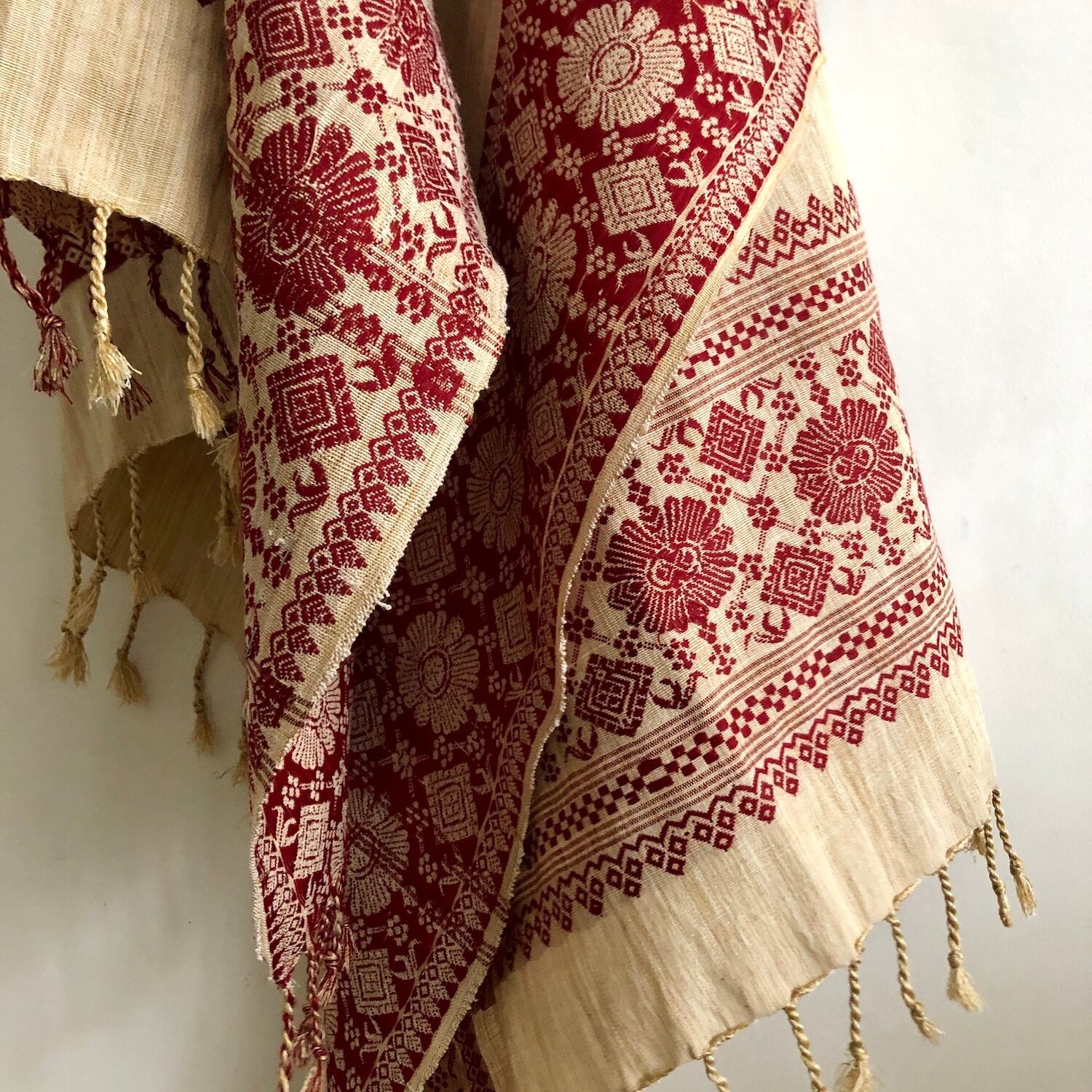 手織りの大判シルクショール