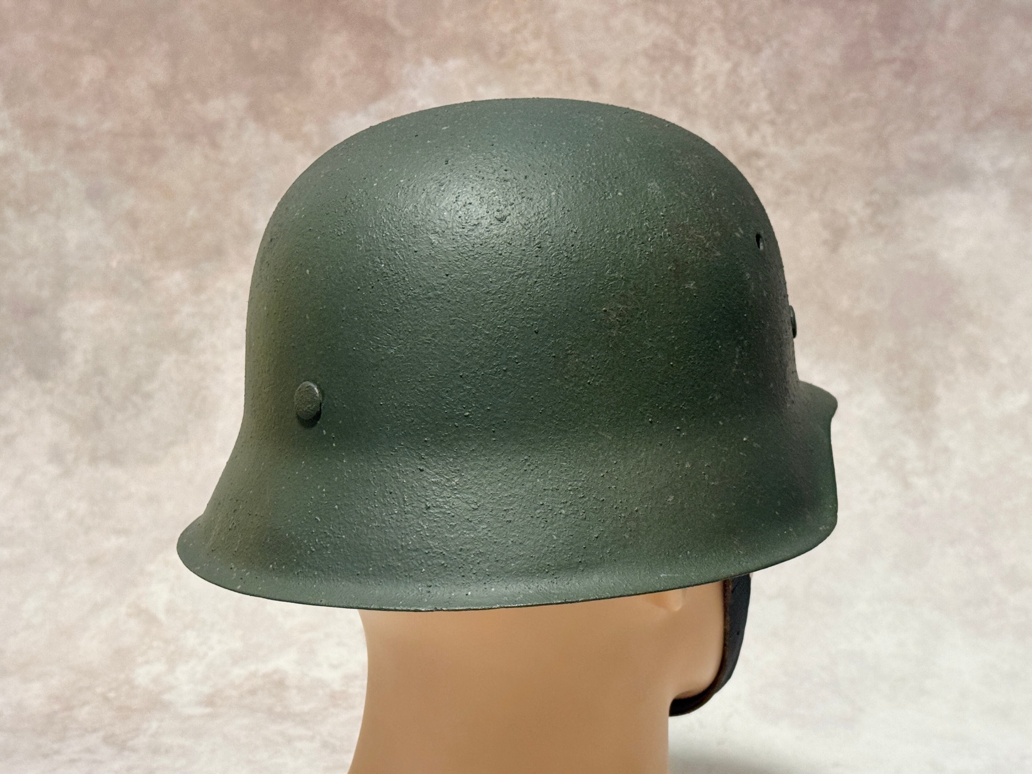 実物】WWⅡ ドイツ軍 M42シュタールヘルメット レストア品 Q64 57cm