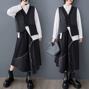 BLACK PATCHED ASYMMETRIC DESIGN VEST & SKIRT 1color M-11429