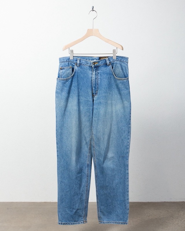 old "Eddie Bauer" 5pocket baggy denim trousers