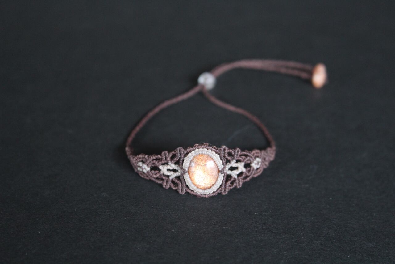Sunstone micro macrame bracelet
