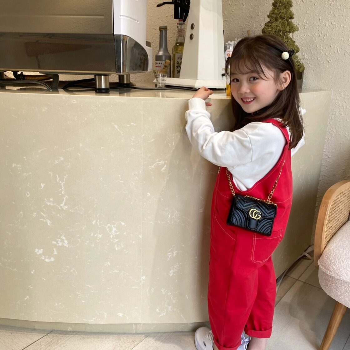 送料無料】子ども服 オーバーオール 女の子 最新 韓国 セットアップ 2 